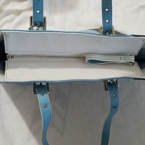 Vintage Wave Patchwork Tote - Picture 10 of 12